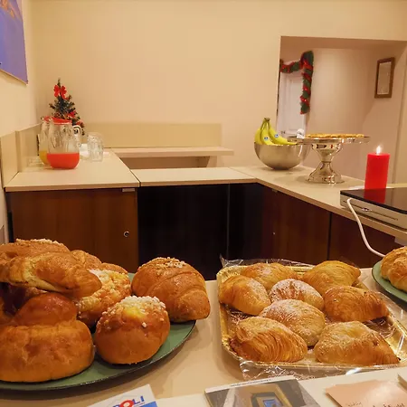 Relais Del Principe Alojamento de Acomodação e Pequeno-almoço Nápoles