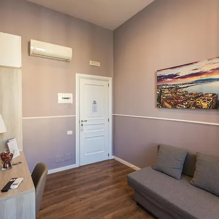 Relais Del Principe Alojamento de Acomodação e Pequeno-almoço Nápoles